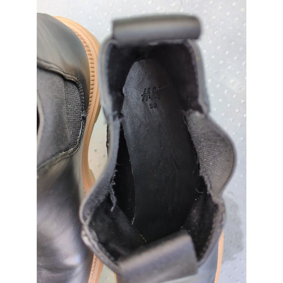 H&M Black Chunky Chelsea Boots Sz 8 Leather Tan Platform Lug Sole Ankle Boot - Picture 8 of 8